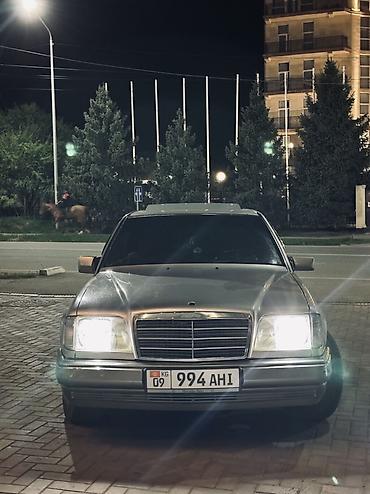 кабан 500: Mercedes-Benz W124: 1994 г., Седан — 5
