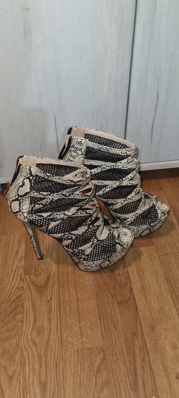 Čizme: Čizme, 37 — 6