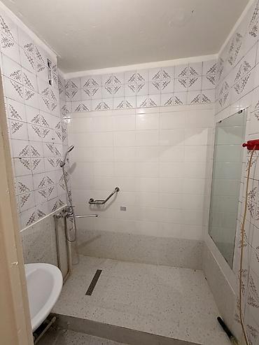 Продажа квартир: 4 комнаты, 99 м², 12 мкр 106 серия, 1 этаж, Старый ремонт — 9