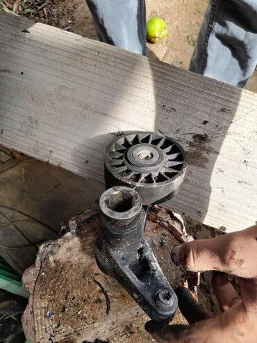 Motor üçün digər detallar: Mercedes-Benz C220D, 2.2 l, Dizel, 1996 il, Orijinal, Almaniya, İşlənmiş — 2