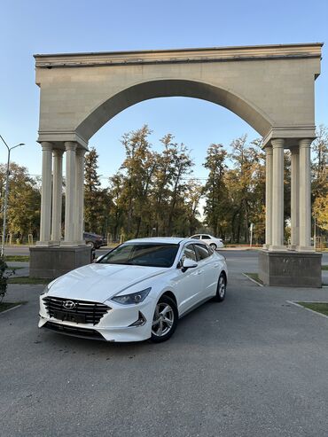 машина форостер: Hyundai Sonata: 2021 г., 2 л, Автомат, Газ, Седан