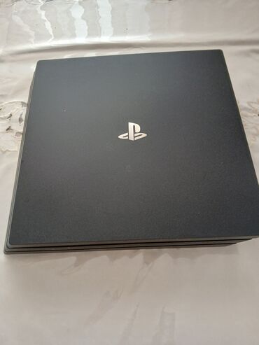 ps4 gəncə: TƏCİLİ SATILIR!!! Qara rəngdə