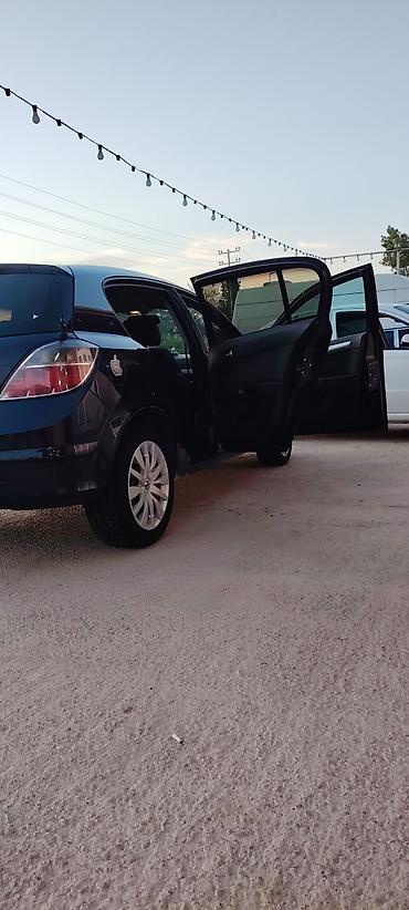 turbo az kia rio 2015: Opel Astra H – 5 qapılı hetçbek - Kuzov: tünd mavi, hetçbek, arxa — 4