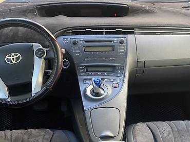 на тайота ист: Toyota Prius: 2011 г., 1.8 л, Вариатор, Гибрид, Лифтбек — 5