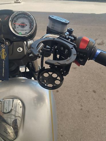 Motosikletlər: CH 125. Motosiklet – kruizer tipli, tək silindrli benzin mühərrikli — 8