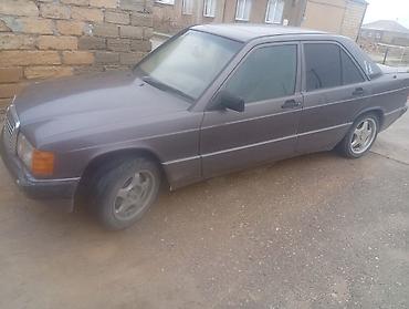 baqaj örtüyü: Mercedes-Benz 190E sedan Xüsusiyyətlər: - Kuzov: 4 qapılı sedan — 3