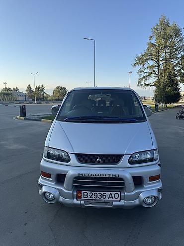 Mitsubishi: Mitsubishi Delica: 2003 г., 3 л, Автомат, Бензин, Внедорожник — 2