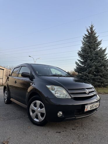 Toyota: Toyota ist: 2003 г., 1.3 л, Автомат, Бензин, Хэтчбэк