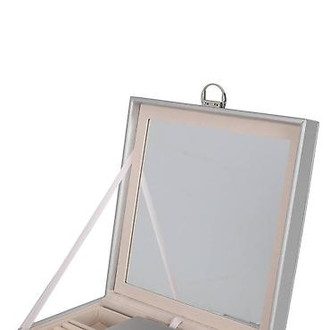 Ostali aksesoari: Organizator za nakit sa kljucem 
Izradjen od eko koze
2500 rsd — 4