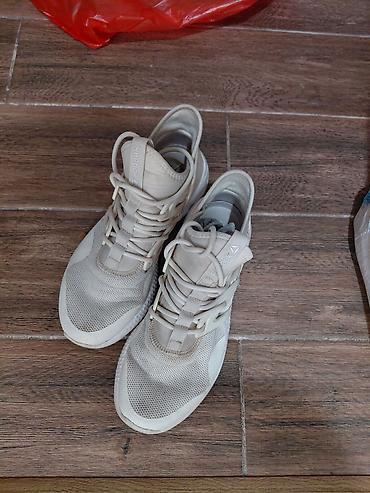 reebok кеды: Кроссовки Reebok (модель из линейки с логотипом Delta) - Цвет — 1