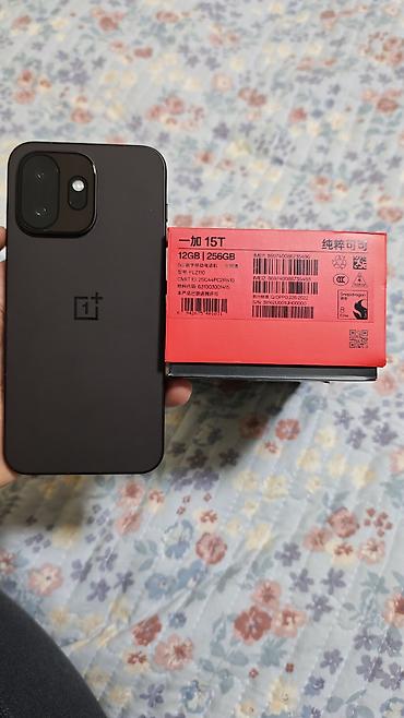 google pixel 9pro: OnePlus 15T, Б/у, 256 ГБ, цвет - Черный, 2 SIM — 1