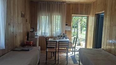 Продажа коттеджей и домов: Продается новый коттедж, состоящий из двух номеров, в каждом номере — 6