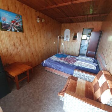 Отели и хостелы: Дом под бизнес в центре г. Чолпон-ата, рядом кинотеатр и автовокзал at lalafo.kg — 13 Отели и хостелы: Дом под бизнес в центре г. Чолпон-ата, рядом кинотеатр и автовокзал — 13