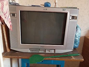 Klassik kineskop televizor - Geniş ekranlı (təxmini 25–29 düym)