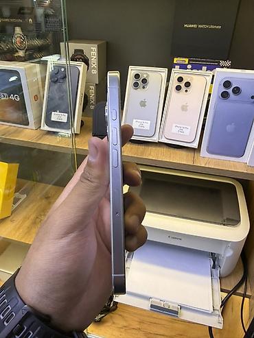 aiphone 14: IPhone 16 Pro, 256 ГБ, белый/светло‑серый цвет. На стикере указана — 2