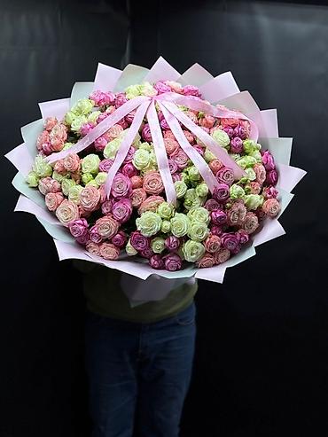 Букеты из живых цветов: - Профессиональная флористическая сборка и гармоничные цветовые — 5