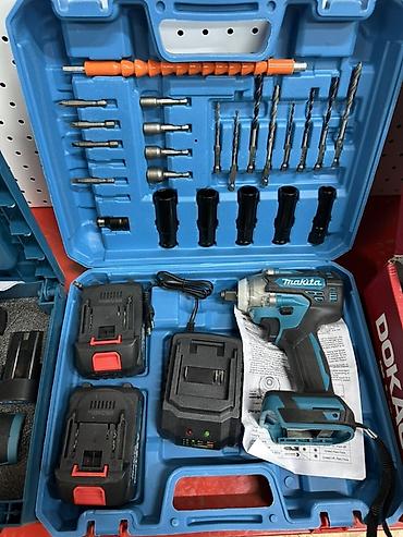 Аккумуляторный ударный гайковерт/шуруповерт Makita в кейсе с