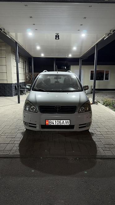 лобовой на авенсис: Toyota Avensis Verso: 2002 г., 2 л, Автомат, Бензин, Минивэн — 1