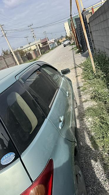 ravon r4: Toyota Ist: 2003 г., 1.3 л, Автомат, Бензин, Хэтчбэк — 9