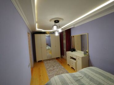 Uzunmüddətli kirayə mənzillər: 2 otaqdan 3 otaqa düzəlmə Evdə hər bir əşya var İsti su var istilik — 4