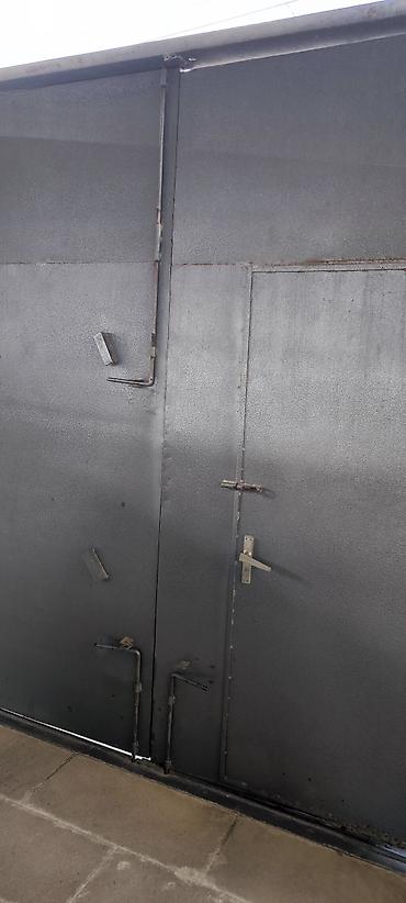 Sovet dövrünün dəmiri materialından olan darvaza lalafo.az -da Sovet dövrünün dəmiri materialından olan darvaza