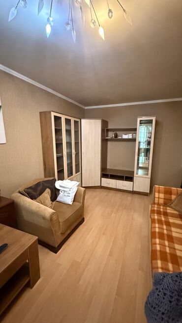 кызыл аскерден квартира сатылат: 2 бөлмө, 43 кв. м, 104-серия, 1 кабат