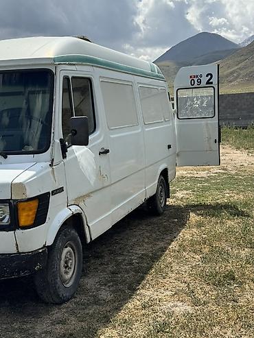 реплика мото: Mercedes-Benz : 1990 г., 3 л, Механика, Дизель, Фургон — 2