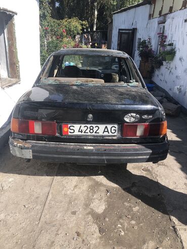 варианты рассрочки авто: Ford Sierra: 1988 г., 2 л, Механика, Бензин, Седан