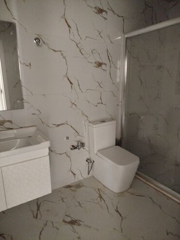 Həyət evləri və villaların satışı: İki mərtəbəli fərdi yaşayış evi - Memarlıq: Sarı fasadlı, simmetrik — 10