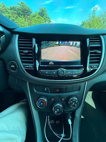без торга: Chevrolet Trax: 2021 г., 1.6 л, Автомат, Бензин, Кроссовер — 2