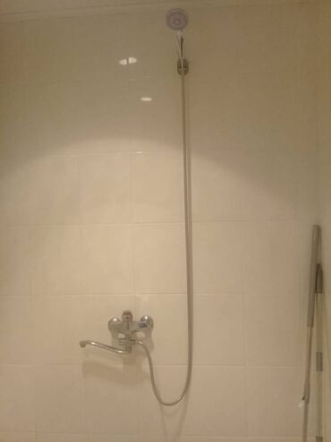 Uzunmüddətli kirayə mənzillər: Bineqedi rayonu 9-cu mikrarayonda 16 mertebeli binanın 14-cu — 10