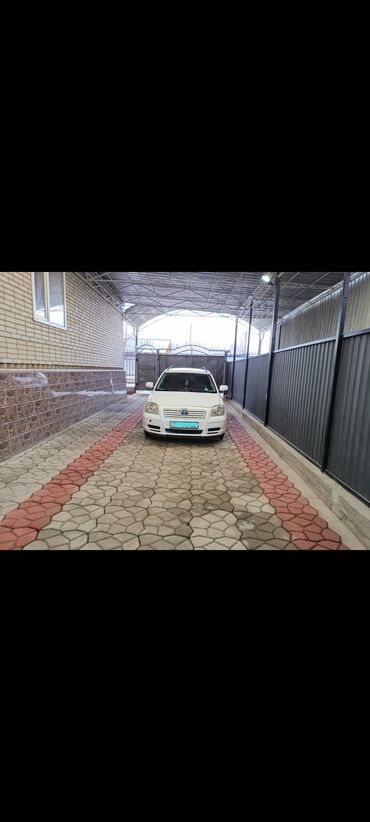 обмен на авто повыше: Toyota Avensis: 2004 г., 1.8 л, Механика, Бензин, Универсал
