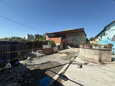montinde satilan ucuz heyet evleri: 3 otaqlı, 75 kv. m, Yeni təmirli — 4