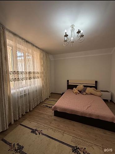 Продажа коттеджей и домов: Сдаётся просторный дом с благоустроенным двором и несколькими — 13