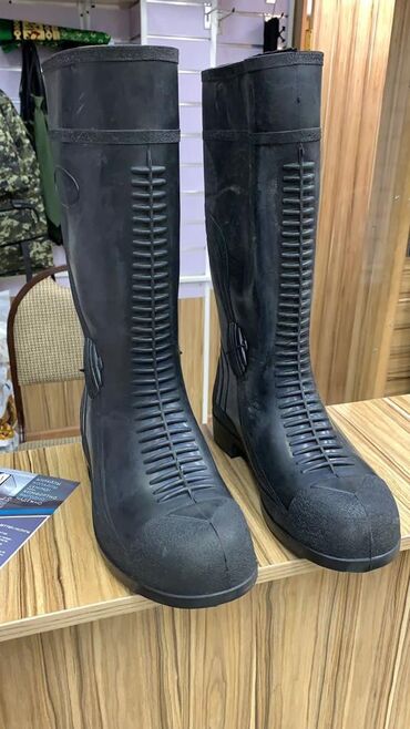 мужская обувь оптом: Сапоги резиновые шахтерские с металлическим носком, российские. Оптом