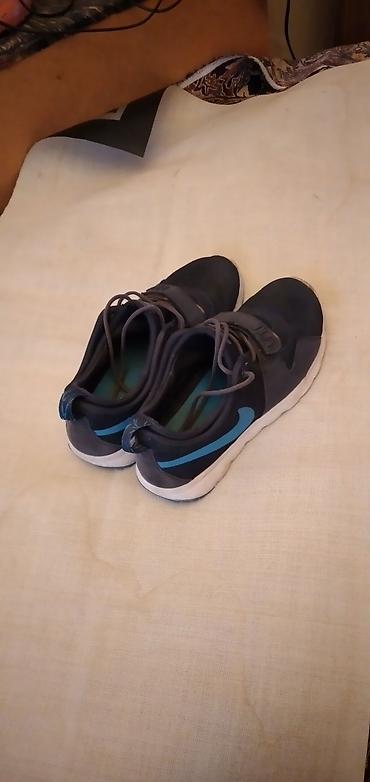 krasovki: Красовки фирмы Nike. Изготовлены во Вьетнаме.Б/у,но в хорошем — 1