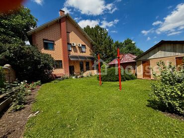 срочно продаю участок газ канализация есть: Дом, 251 м², 7 комнат, Агентство недвижимости, Косметический ремонт
