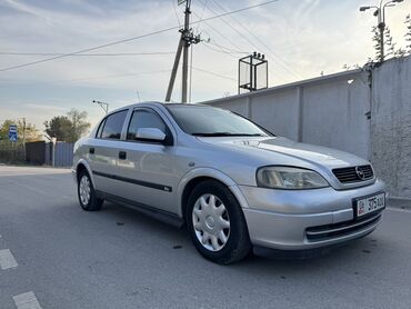 срочно продам авто в связи с переездом: Opel Astra: 2003 г., 1.6 л, Автомат, Бензин, Седан