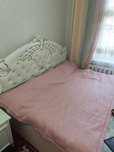 standing mirror: Спальный гарнитур в классическом стиле Состав набора: - Кровать — 4
