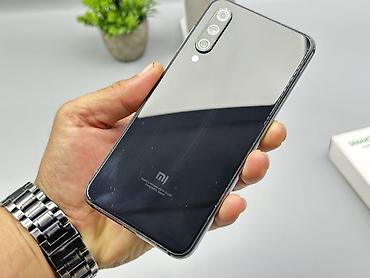 Xiaomi, Mi 9 SE, Б/у, 128 ГБ, цвет - Черный, 2 SIM at lalafo.kg Xiaomi, Mi 9 SE, Б/у, 128 ГБ, цвет - Черный, 2 SIM