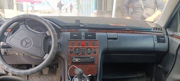 мерседес т 1: Mercedes-Benz 220: 1998 г., 3 л, Механика, Дизель, Седан