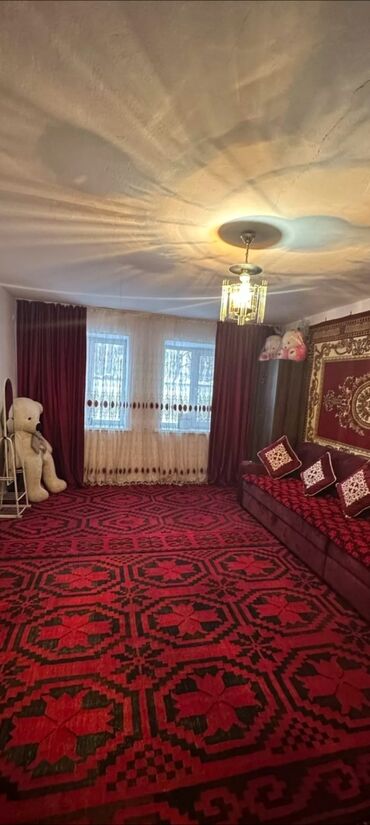 дом в кызыл аскере: 60 кв. м, 3 бөлмө, Забор, тосулган, Унаа токтотуучу жай