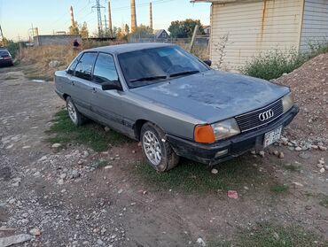 авто симулятор: Audi 100: 1983 г., 2.2 л, Механика, Бензин, Седан