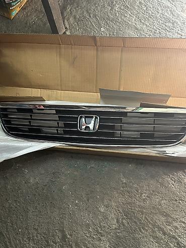 Решетка радиатора Honda 1998 г., Новый, Оригинал