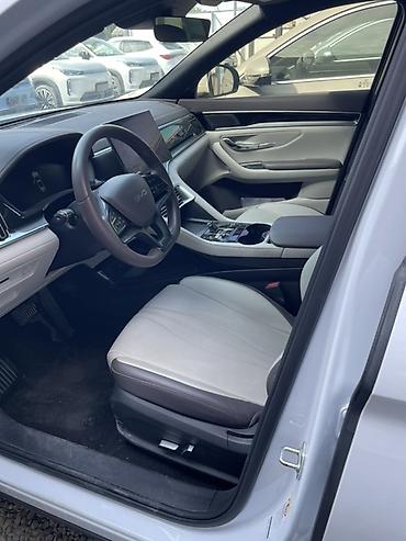 xpeng p7: BYD Song Plus: 2024 г., Электромобиль, Кроссовер — 3