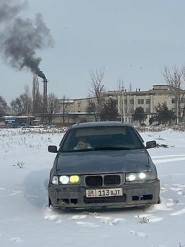 Мотоциклы: BMW 3 Series E36 седан, серый цвет, на механической коробкой передач — 11