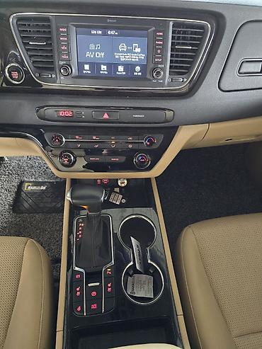 Kia: Kia Carnival: 2019 г., 2.2 л, Автомат, Дизель, Минивэн — 24