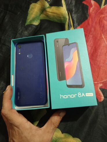 телефон fly evo tech: Honur 8A prayim hec bir prablemi yoxtu iki nomre yadaw 64 rami 3 miko
