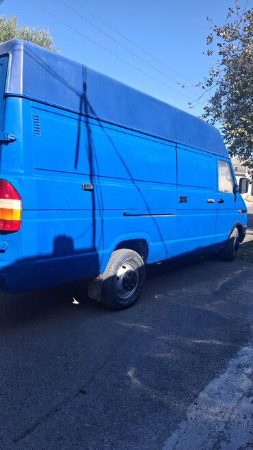 Iveco: Iveco Daily: 2.8 l | 1995 il 195000 km Van body type — 5