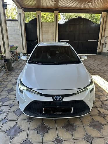 Toyota Levin: 2021 г., 1.8 л, Автомат, Гибрид, Седан